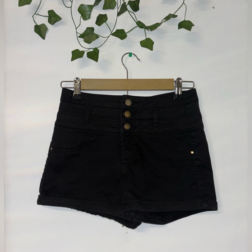 Refuge Shorts